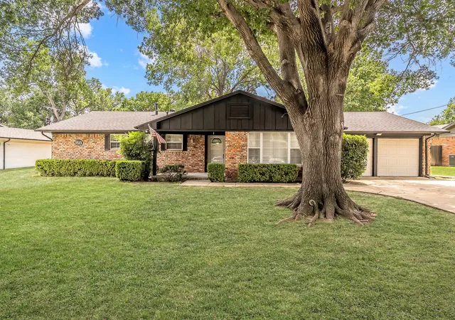 Photo 3 of Single family home for sale at 3513 Granada Dr, Richland Hills, TX 76118 | MLS# 21373474 | Listing updated on 2026-09-12