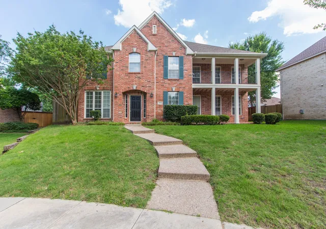 Photo 2 of Single family home for sale at 2608 Stone Mountain Ct, Plano, TX 75025 | MLS# 21371889 | Listing updated on 2026-09-09