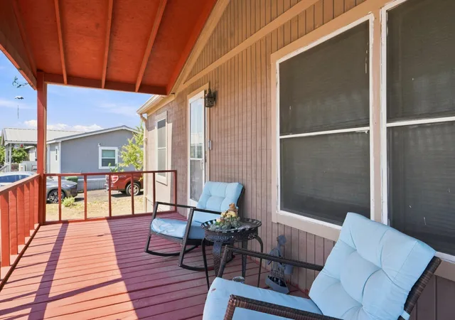 Photo 4 of Sale Pending at 924 Prairie Clover Trl, Fort Worth, TX 76131 | MLS# 21373014 | Listing updated on 2026-10-05