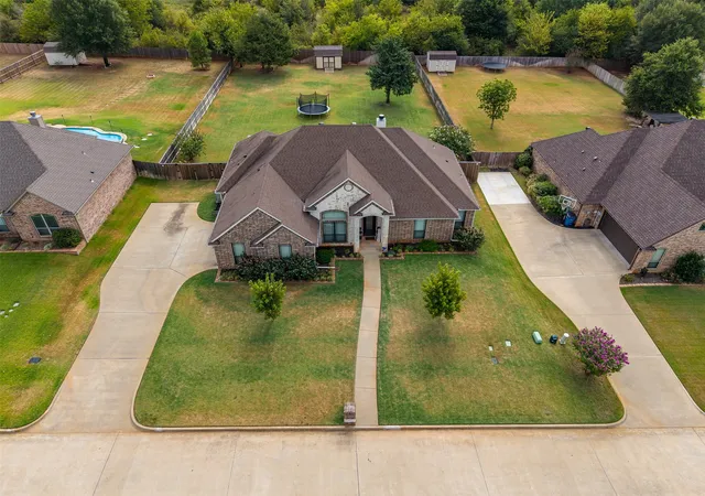 Photo 2 of Single family home for sale at 21327 Boone, Bullard, TX 75757 | MLS# 21373506 | Listing updated on 2026-09-08