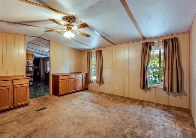 Photo 2 of Manufactured home for sale at 615 SW 20th Street, Mineral Wells, TX 76067 | MLS# 21373604 | Listing updated on 2026-09-09
