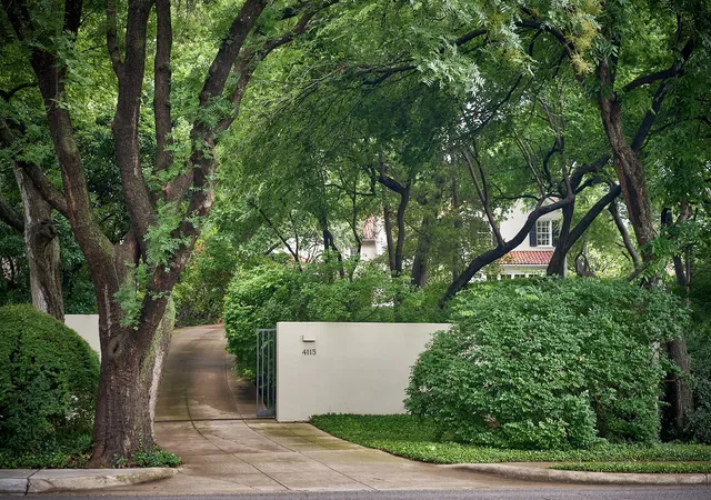 Photo 1 of Sale Pending at 4115 Turtle Crk Blvd, Dallas, TX 75219 | MLS# 21372801 | Listing updated on 2026-09-10
