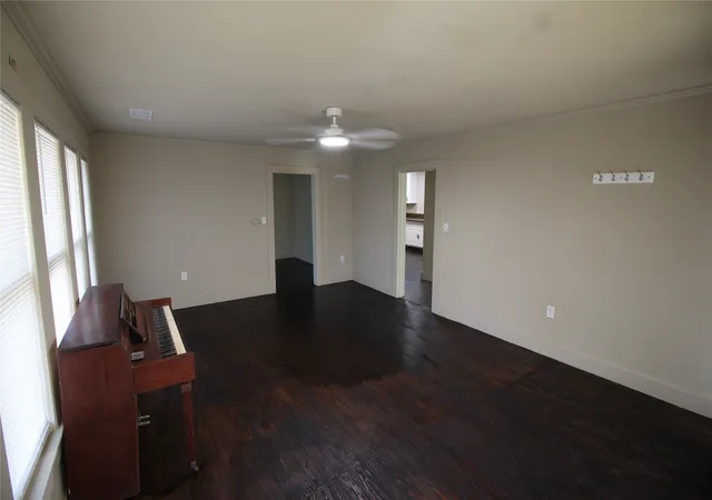 Photo 4 of Single family home for sale at 802 S Anson, Stamford, TX 79553 | MLS# 21372042 | Listing updated on 2026-09-13
