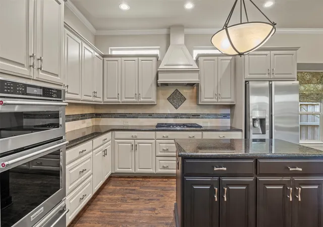 Photo 4 of Sale Pending at 5812 Kingsbrook Dr, Plano, TX 75093 | MLS# 21300642 | Listing updated on 2026-09-25