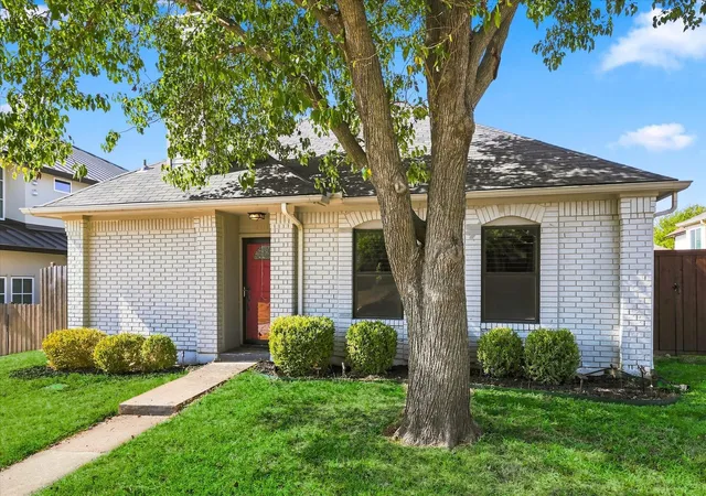 Photo 3 of Single family home for sale at 4311 Harvest Hl Rd, Carrollton, TX 75010 | MLS# 21372467 | Listing updated on 2026-09-10