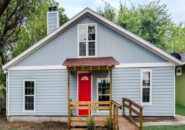 Photo 1 of Single family home for sale at 1202 Finn Rd, Wilmer, TX 75172 | MLS# 21373366 | Listing updated on 2026-09-10