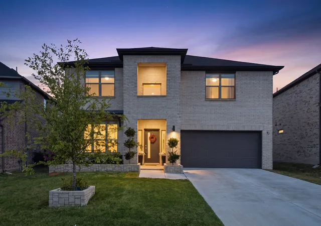 Photo 1 of Single family home for sale at 2318 Highbury Hl, Forney, TX 75126 | MLS# 21373663 | Listing updated on 2026-09-11