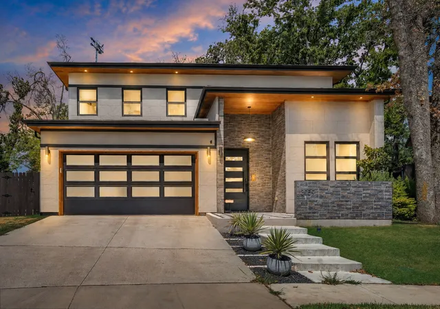 Photo 1 of Single family home for sale at 3059 Tall Oaks Ct, Denton, TX 76210 | MLS# 21372803 | Listing updated on 2026-10-07