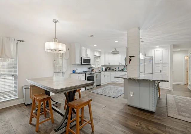 Photo 4 of Single family home for sale at 824 Wheelwood Dr, Hurst, TX 76053 | MLS# 21373841 | Listing updated on 2026-09-14