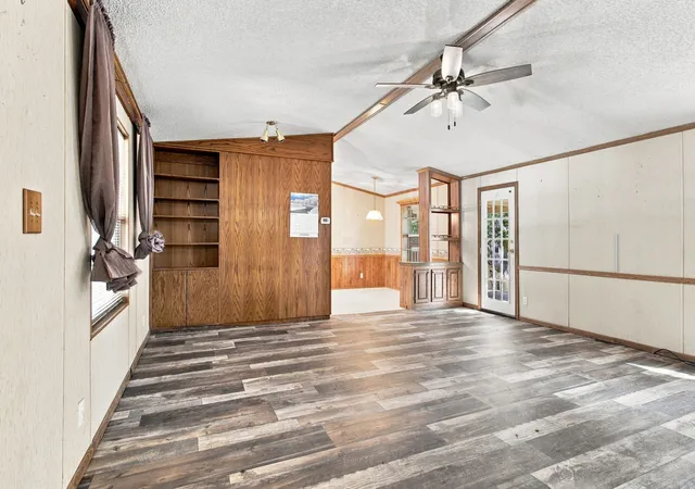 Photo 2 of Manufactured home for sale at 7302 Oak View, Bonham, TX 75418 | MLS# 21373972 | Listing updated on 2026-10-01