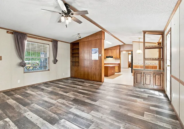 Photo 3 of Manufactured home for sale at 7302 Oak View, Bonham, TX 75418 | MLS# 21373972 | Listing updated on 2026-10-01