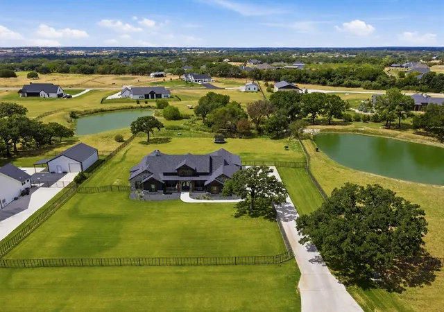Photo 2 of Single family home for sale at 2017 Pinetree Post, Weatherford, TX 76087 | MLS# 21373769 | Listing updated on 2026-09-15