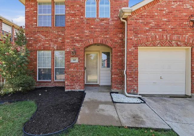 Photo 3 of Single family home for sale at 527 Tumbleweed Dr, Forney, TX 75126 | MLS# 21374068 | Listing updated on 2026-09-13