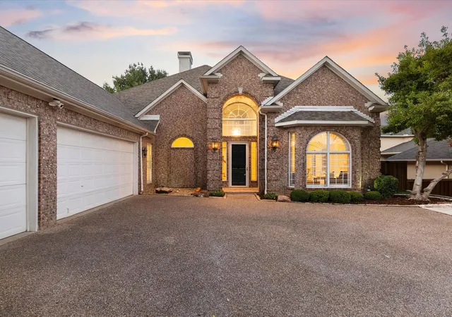 Photo 1 of Single family home for sale at 6713 Columbine Way, Plano, TX 75093 | MLS# 21374071 | Listing updated on 2026-09-12