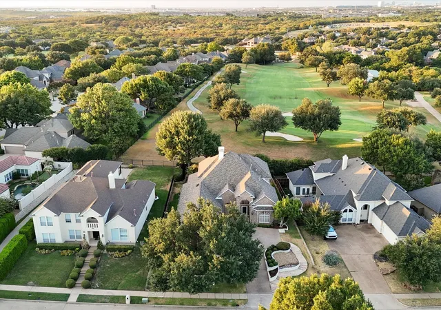 Photo 3 of Single family home for sale at 6713 Columbine Way, Plano, TX 75093 | MLS# 21374071 | Listing updated on 2026-09-12