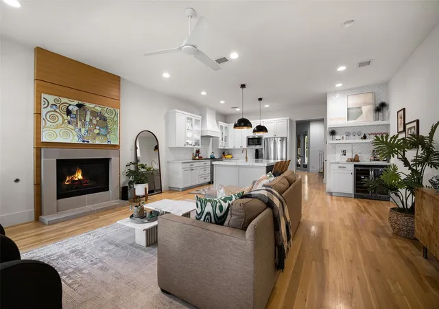 Single family home for sale at 5622 Matalee Ave, Dallas, TX 75206 | MLS# 21349644