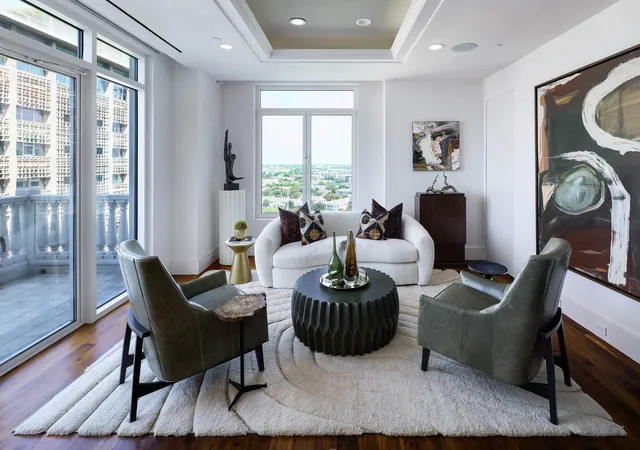 Photo 3 of Condo for sale at 3505 Turtle Crk Blvd #18C, Dallas, TX 75219 | MLS# 21369210 | Listing updated on 2026-09-13