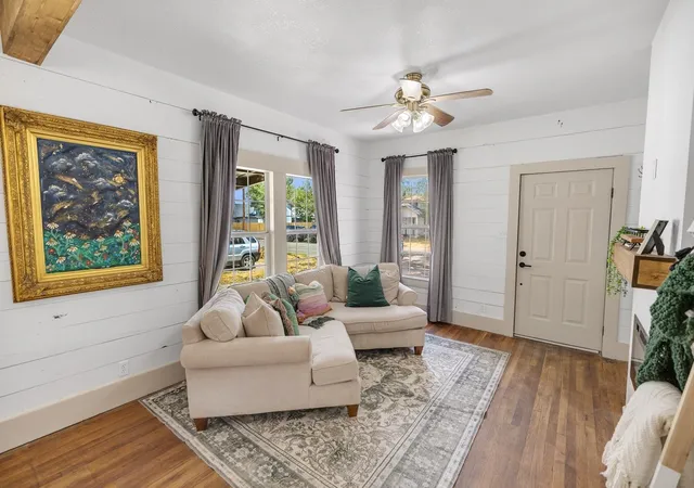 Photo 3 of Sale Pending at 1307 Ave I, Brownwood, TX 76801 | MLS# 21374100 | Listing updated on 2026-09-29