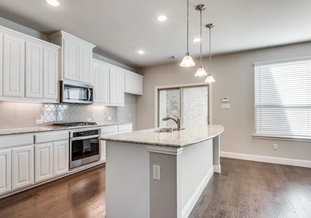 Photo 3 of Sale Pending at 409 Carnaby Ct, Mc Kinney, TX 75072 | MLS# 21374283 | Listing updated on 2026-09-14