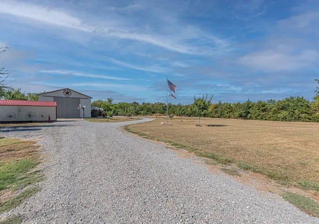Photo 3 of Sale Pending at 4129 County Rd 4111, Campbell, TX 75422 | MLS# 21374044 | Listing updated on 2026-09-23