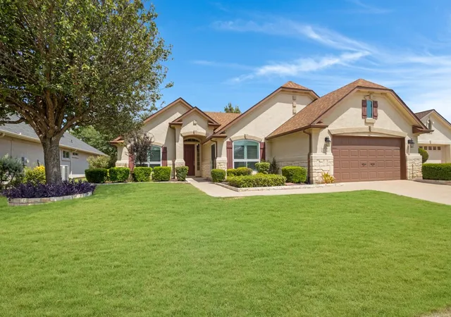 Photo 2 of Single family home for sale at 11712 Lynnbrook Dr, Denton, TX 76207 | MLS# 21373547 | Listing updated on 2026-09-12
