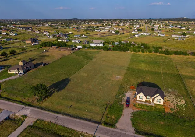 Photo 3 of Sale Pending at 5808 High Plains Trl, Joshua, TX 76058 | MLS# 21373332 | Listing updated on 2026-09-08
