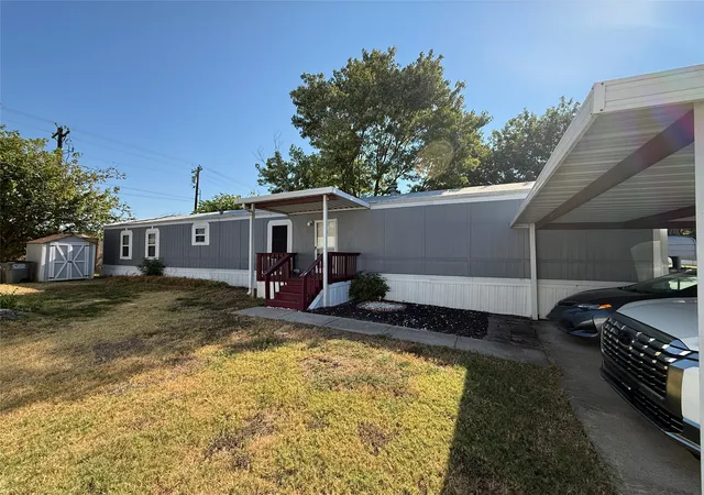 Photo 3 of Manufactured home for sale at 2 Lucy, Wylie, TX 75098 | MLS# 21371144 | Listing updated on 2026-09-09