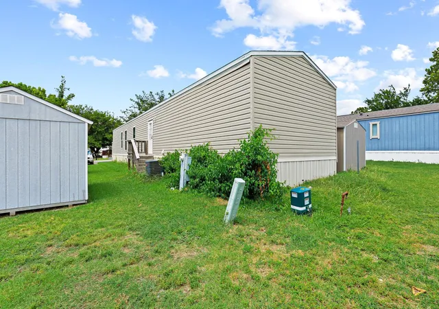 Photo 2 of Manufactured home for sale at 132 Knollwood Dr, Knollwood, TX 75092 | MLS# 21374477 | Listing updated on 2026-09-08