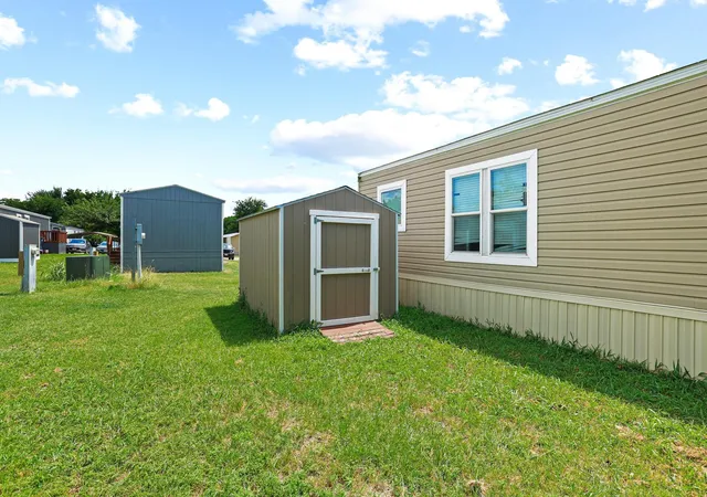 Photo 3 of Manufactured home for sale at 132 Knollwood Dr, Knollwood, TX 75092 | MLS# 21374477 | Listing updated on 2026-09-08