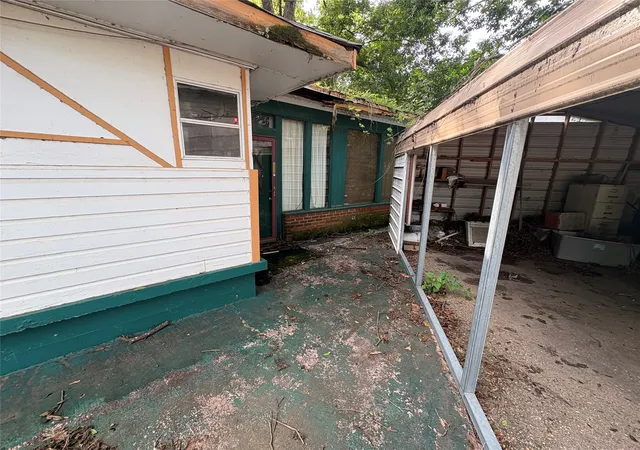 Photo 3 of Single family home for sale at 617 Kelly St, Bossier City, LA 71111 | MLS# 21374511 | Listing updated on 2026-09-10