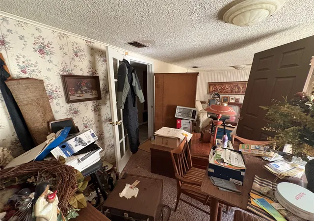 Photo 3 of Single family home for sale at 617 Kelly St, Bossier City, LA 71111 | MLS# 21374511 | Listing updated on 2026-09-10