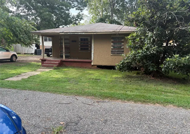 Photo 1 of Single family home for sale at 627 Kelly St, Bossier City, LA 71111 | MLS# 21374526 | Listing updated on 2026-09-10