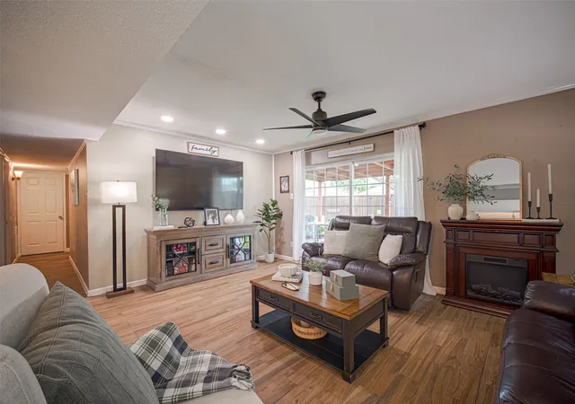 Photo 3 of Single family home for sale at 2916 Lockwood Dr, Carrollton, TX 75007 | MLS# 21370298 | Listing updated on 2026-09-18