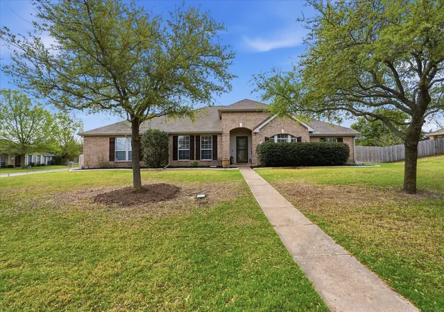 Photo 3 of Single family home for sale at 114 Clydesdale Dr, Fate, TX 75087 | MLS# 21374010 | Listing updated on 2026-09-07