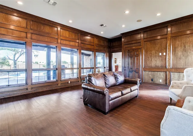 Photo 4 of Single family home for sale at 105 Sammi's Way, Whitesboro, TX 76273 | MLS# 21373977 | Listing updated on 2026-09-15