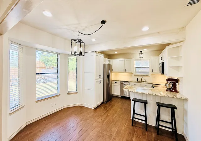 Photo 3 of Sale Pending at 1402 Preston Trl Ct, Graham, TX 76450 | MLS# 21372459 | Listing updated on 2026-10-07