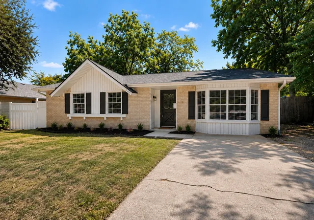 Photo 2 of Single family home for sale at 516 Clover Ln, Garland, TX 75043 | MLS# 21369391 | Listing updated on 2026-09-12