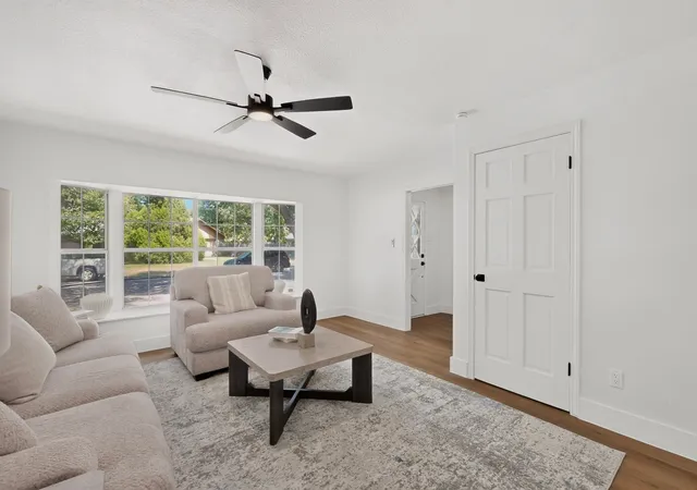 Photo 3 of Single family home for sale at 516 Clover Ln, Garland, TX 75043 | MLS# 21369391 | Listing updated on 2026-09-12
