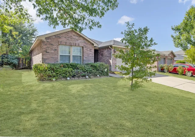 Photo 2 of Single family home for sale at 6833 Rondo Dr, Dallas, TX 75241 | MLS# 21373875 | Listing updated on 2026-10-20