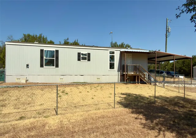 Photo 1 of Single family home for sale at 1108 Ridgeview Cir, Granbury, TX 76048 | MLS# 21369846 | Listing updated on 2026-09-11