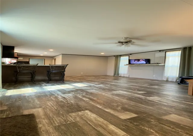 Photo 3 of Single family home for sale at 1108 Ridgeview Cir, Granbury, TX 76048 | MLS# 21369846 | Listing updated on 2026-09-11