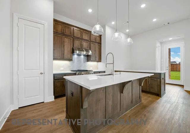 Photo 2 of Single family home for sale at 917 Schuberts Rd, Justin, TX 76247 | MLS# 21374389 | Listing updated on 2026-09-27