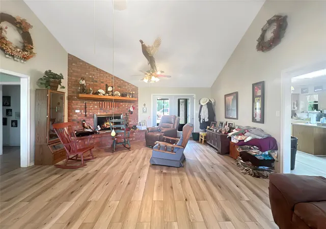 Photo 4 of House for sale at 695 Cr 1210, Lake Creek, TX 75450 | MLS# 21374852 | Listing updated on 2026-09-08