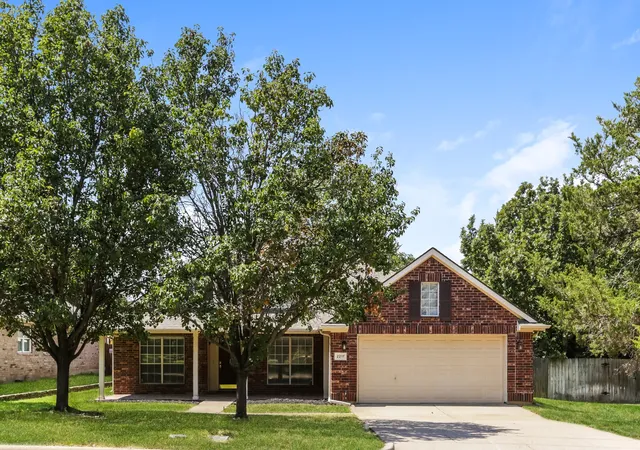Photo 1 of Sale Pending at 2217 Forest Park Cir, Mansfield, TX 76063 | MLS# 21373813 | Listing updated on 2026-09-20