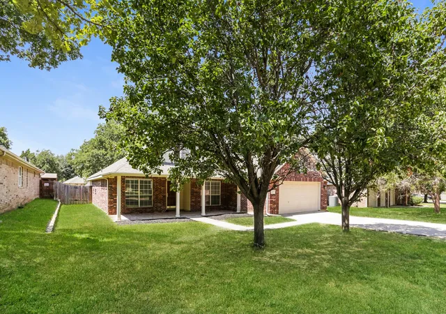 Photo 2 of Sale Pending at 2217 Forest Park Cir, Mansfield, TX 76063 | MLS# 21373813 | Listing updated on 2026-09-20