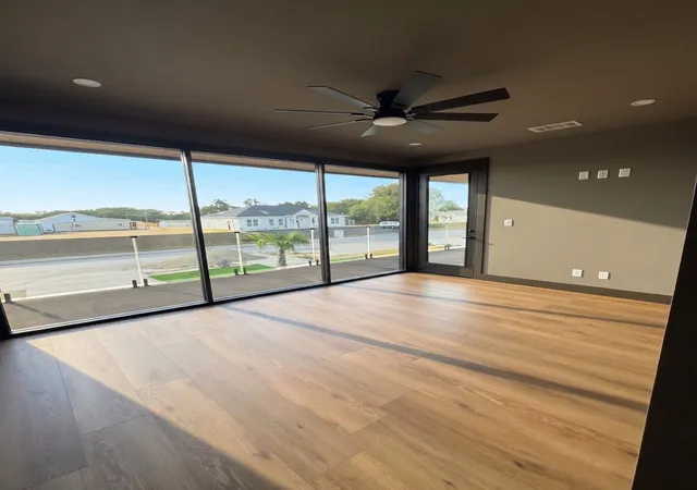 Photo 4 of Single family home for sale at 2316 Gooch St, Dallas, TX 75241 | MLS# 21372838 | Listing updated on 2026-09-14