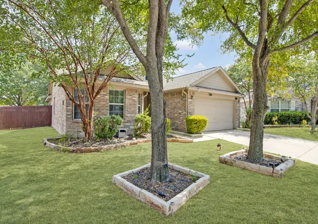 Photo 1 of Single family home for sale at 3350 Choir St, Dallas, TX 75237 | MLS# 21374695 | Listing updated on 2026-09-29
