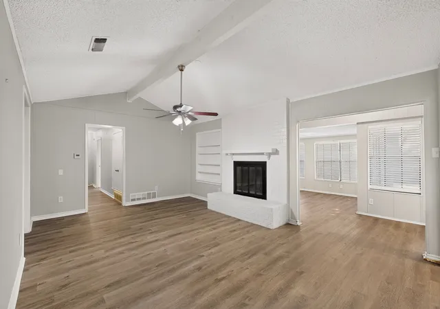 Photo 4 of Single family home for sale at 1020 Almond Dr, Mansfield, TX 76063 | MLS# 21373785 | Listing updated on 2026-09-30