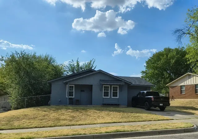 Photo 1 of Single family home for sale at 6303 Basswood Dr, Fort Worth, TX 76135 | MLS# 21373794 | Listing updated on 2026-09-09