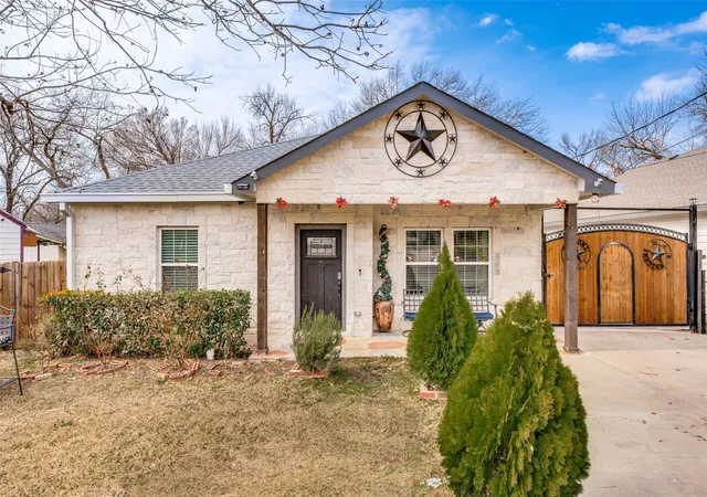 Photo 1 of Single family home for sale at 4947 Kildare Ave, Dallas, TX 75216 | MLS# 21374932 | Listing updated on 2026-10-19